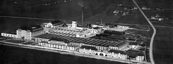 Neuer Standort der BMW Group Classic, Luftaufnahme der Bayerischen Motoren Werke an der Moosacherstrasse im Jahre 1918-1920