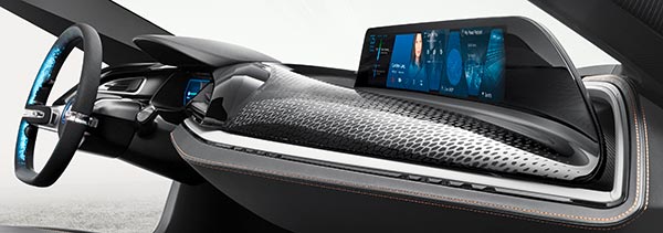 BMW i Vision Future Interaction mit 21 Zoll Panorama-Display.