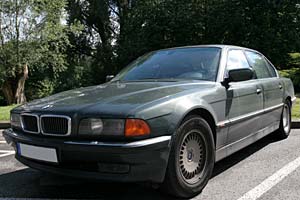 malchit-gr�ner BMW 750iL von Frank Martin in Moers
