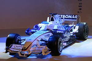 der neue BMW Sauber F1.08 bei seiner Präsentation am 14.01.08 in der BMW Welt München