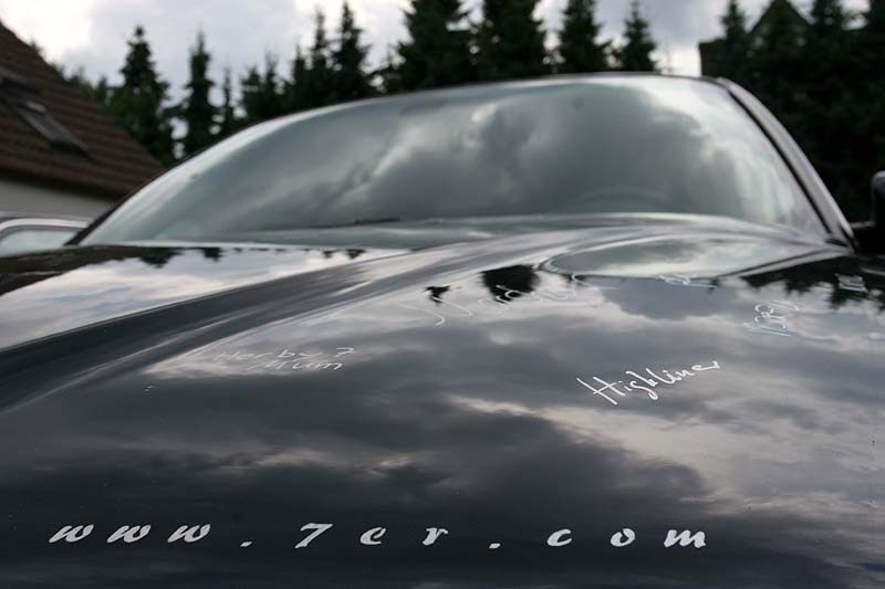 BMW 730d von Alexander „Highliner” mit den Unterschriften aus Anzing