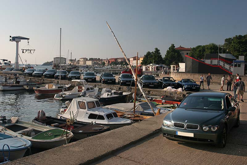 Gruppenfoto im Hafen von Porec