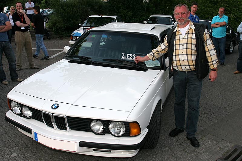 Bernd (E23 Bernd) mit dem zweitplatzierten BMW 745i Executive