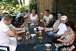 im Biergarten des Landgasthauses Brandenburg war es im Schatten angenehm