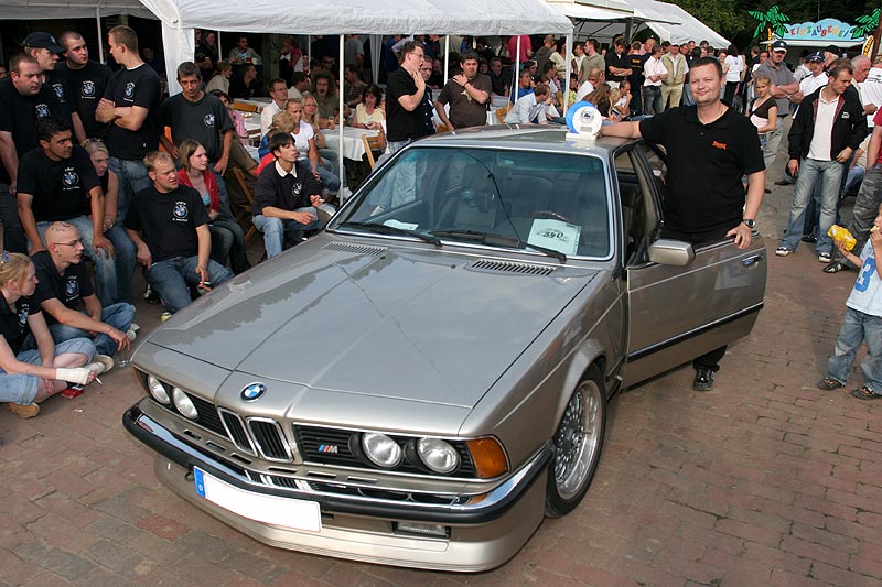 ein weiterer geehrter BMW 6er-Fahrer (Modell E24)