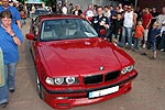 BMW E38 in seltener Farbe wurde mit einem Pokal bedacht