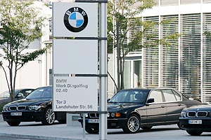 vor Start der Sternfahrt besuchten die Sternfahrt-Teilnehmer und Forumsmitglieder am Freitag das BMW Werk in Dingolfing