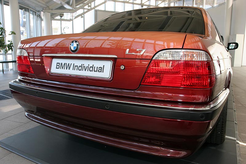 BMW L7 (E38), designed von Karl Lagerfeld, Heck-Ansicht