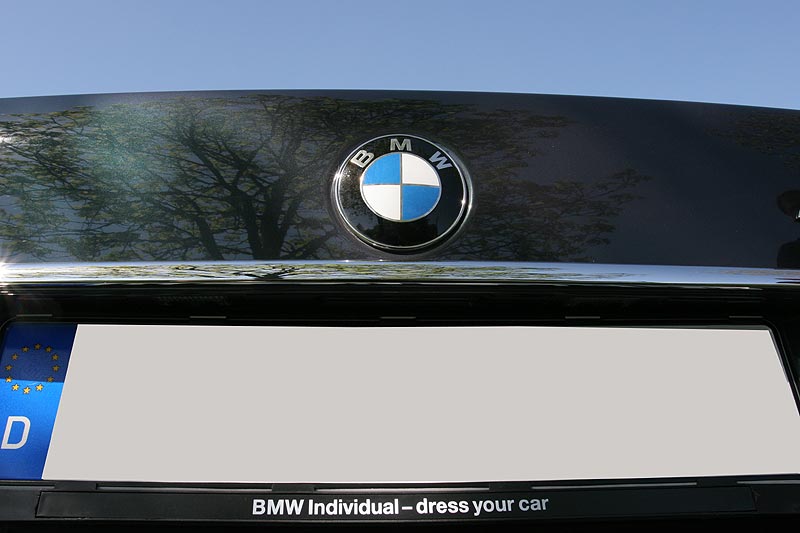 Kennzeichenhalter personalisiert bedruckt nach Kundenwunsch. BMW
