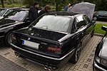 Hollys BMW 728iL (E38), seit Pauls Bauernhof mit Heck-Scheibengravur