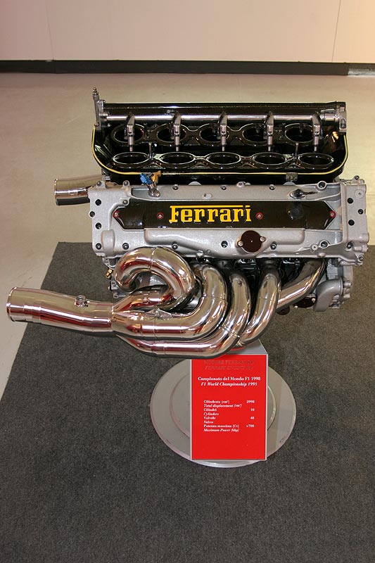 F1-Motor der Saison 1998, 3.0 Liter Hubraum, 10 Zylinder, ber 700 PS