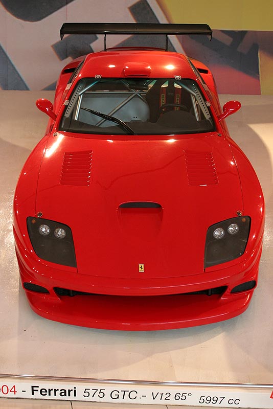 Ferrari 575 GTC, V12-Motor, 5.997 cccm (2004)