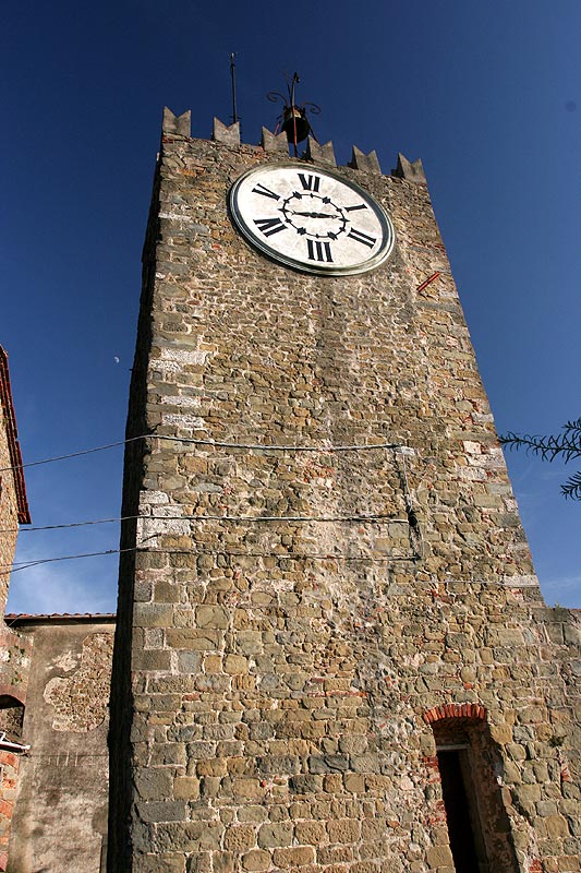 alter Kirchturm in Montecatini Alto