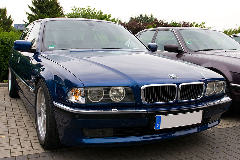 BMW 735i (E38, Bj. 97) in Individual-Lack avusblau metallic von Artur (arrif70)