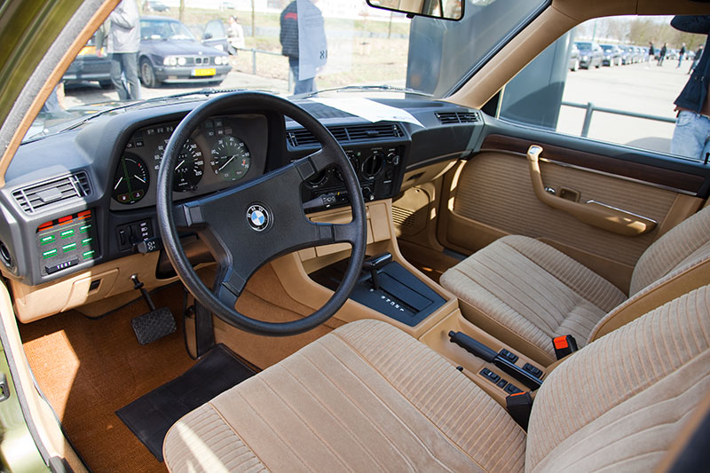 BMW 730 (Modell E23), Blick in den Innenraum