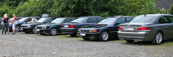 BMW 7er Parkplatz am Bistro Flohberg beim 1. Köln/Bonner BMW 7er Stammtisch