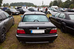 BMW 740i (E38) von Tobias ('Spritvernichter') mit dem Spruch "Eure Armut kotzt mich an auf dem Heckrollo.
