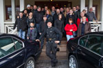 Gruppenfoto mit Forums-Schornsteinfeger Alain ('Alien') vor dem Café del Sol