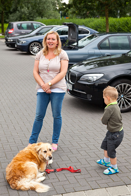 Michals Frau Veru mit Hund Marscha und Sohn Dominik beim Reihn-Ruhr-Stammtisch