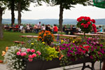 7-forum.com Jahrestreffen 2012: Teilnehmer im Biergarten an der Burg Stettenfels