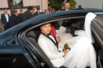 Giray ('BMW-Freak') und seine Frau im Hochzeitsauto