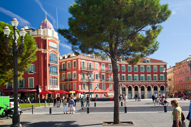 Plassa Carlou Aubert in Nizza