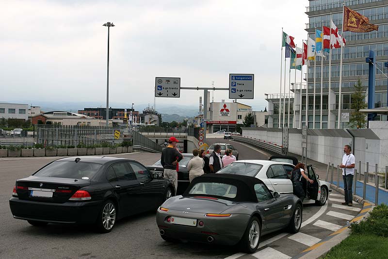 BMW-Kolonne nach der Abfahrt in Verona Sd