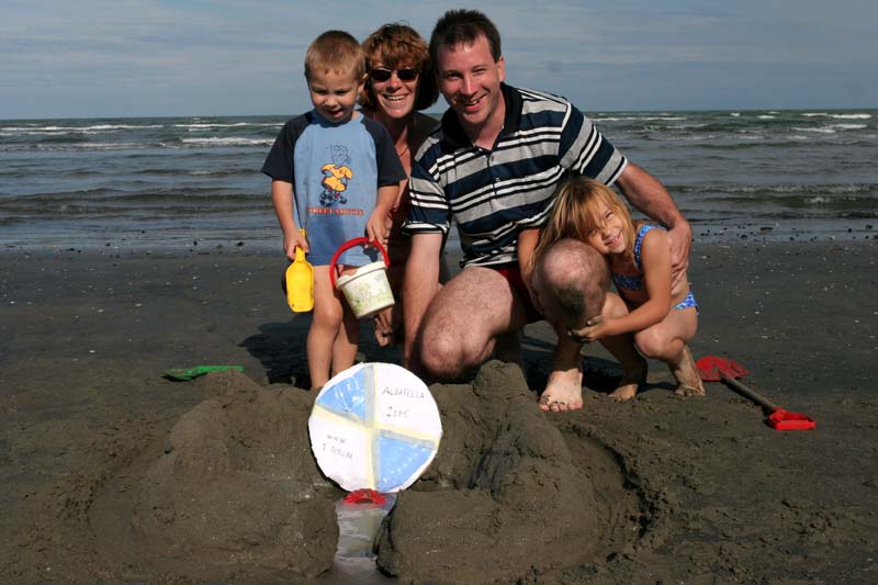 Die Sieger: Harald und Brigitte mit ihren Kindern Verena und Robert