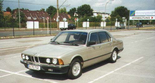 BMW 732iA (E23)
