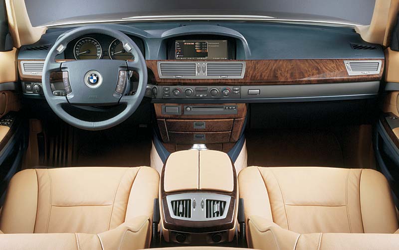 Cockpit im BMW 7er