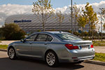 BMW ActiveHybrid 7 an der Allianz Arena München