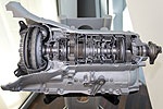 das Getriebe des neuen BMW 760i/Li: das ZF 8-Gang-Automatik-Getriebe, Schnittmodell