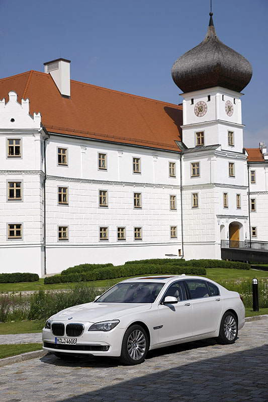 BMW 760Li (Modell F02) on location in Mnchen