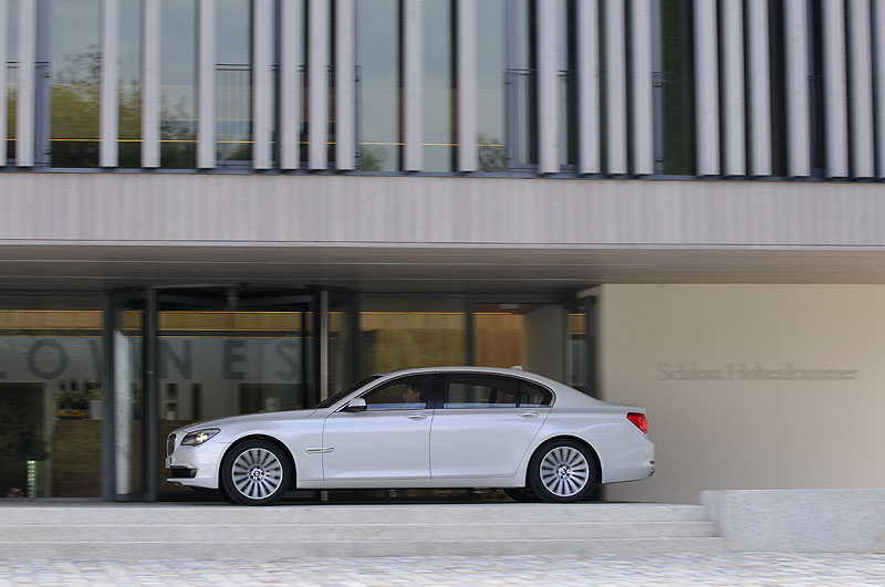 BMW 760Li (Modell F02) on location in Mnchen