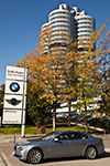 BMW ActiveHybrid 7 an der BMW Konzernzentrale in München