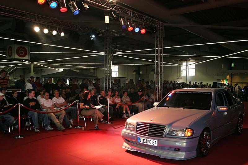 ein getunter Mercedes bei der Vorstellung zum Tuners Cup 2005