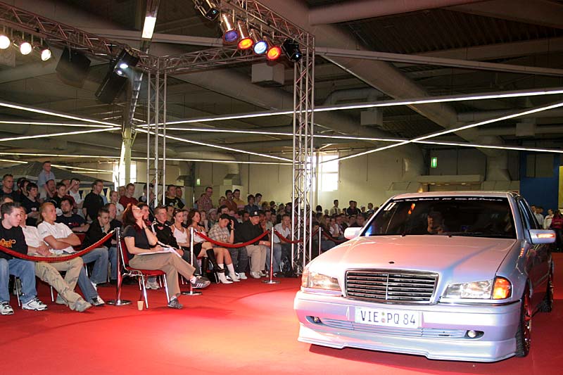ein getunter Mercedes bei der Vorstellung zum Tuners Cup 2005