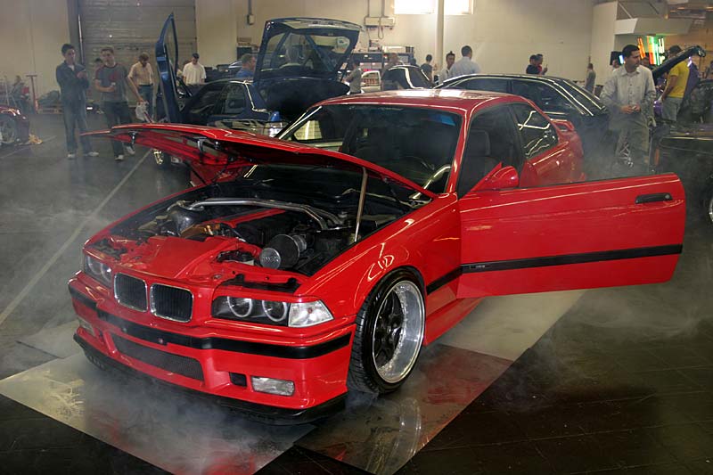 BMW 3er im k�nstlichen Nebel