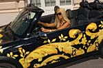 Life Ball 2005: Donatella Versace im Versace MINI