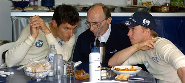 Mark Webber und Nick Heidfeld mit Frank Williams