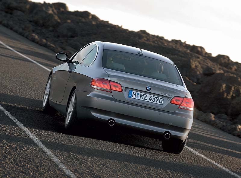File:BMW 3er Touring Luxury Line (F31) – Frontansicht, 7