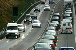Baustellen und Berufsverkehr verhindern schon heute schnelles Fahren auf Autobahnen