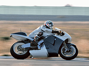 BMW Technologietrger Motorrad-Lngsdynamik