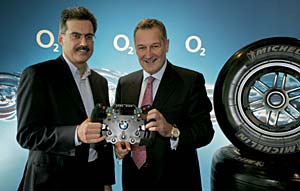 Dr. Mario Theissen (BMW Motorsport Direktor) und Rudolf Grger (CEO von O2 Deutschland)