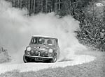 Mäkinen/Easter gewinnen die Rallye München-Wien-Budapest 1966 auf Mini Cooper S 