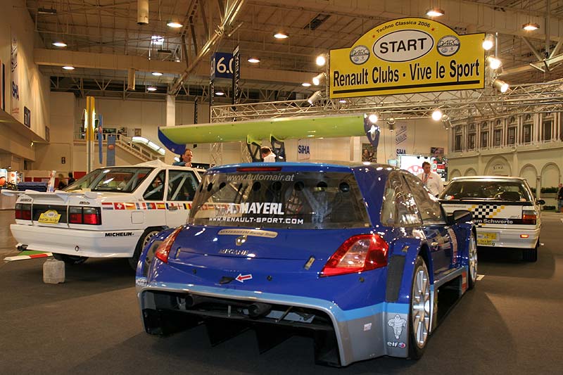 Renault Messestand auf der Techno Classica 2006