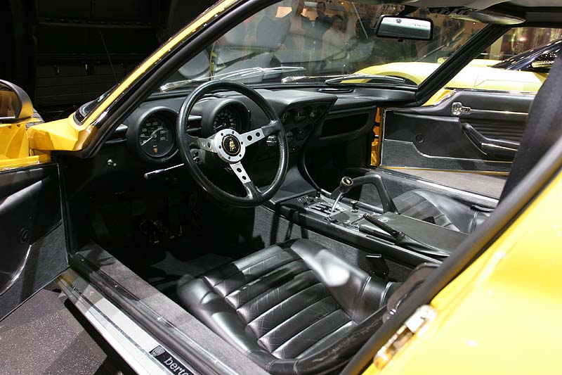 Lamborghini Miura SV