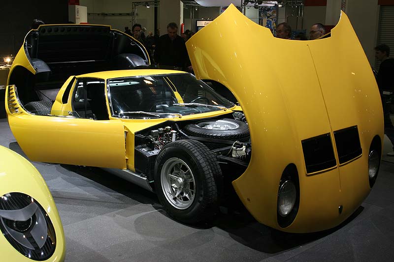 Lamborghini Miura SV aus dem Jahr 1973 auf der Techno Classica 2006
