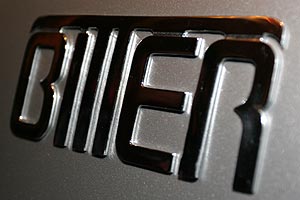 Bitter Logo am Heck des neuen Bitter Vero