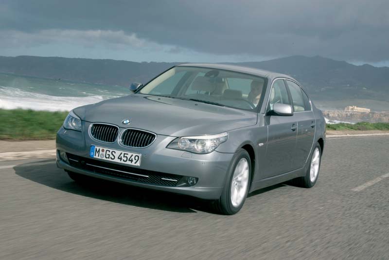 BMW 530i (Modell E60, Facelift) on location